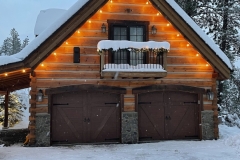 dovetail-log-house-where-you-can-stay-in-leavenworth.pacificcrestcabin01