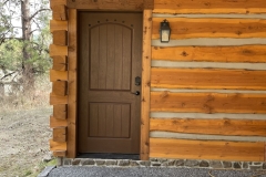 dovetail-log-house-where-you-can-stay-in-leavenworth.pacificcrestcabin04